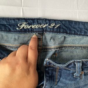 Forever21 dark wash skinny jeans size 30
